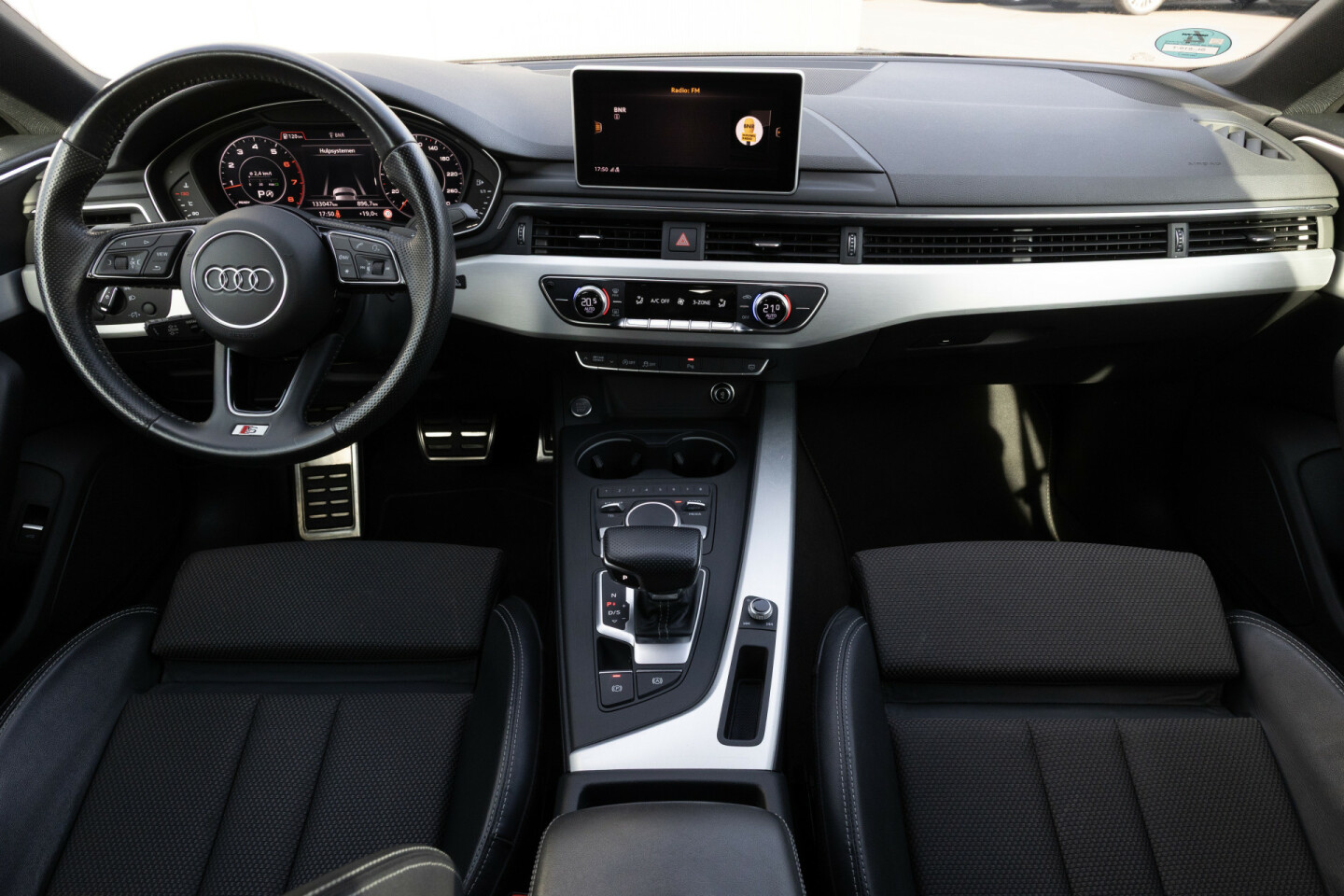 Audi-A5-17